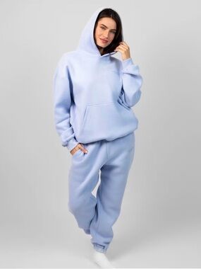 COMFRT Pastel Periwinkle Sweatpants.  Size Small